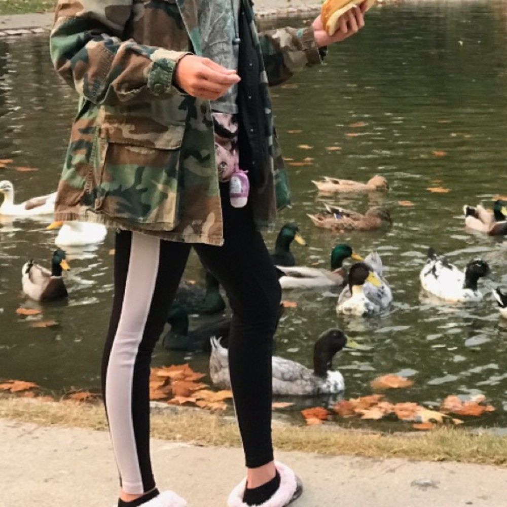 Simple black leggings 🖤